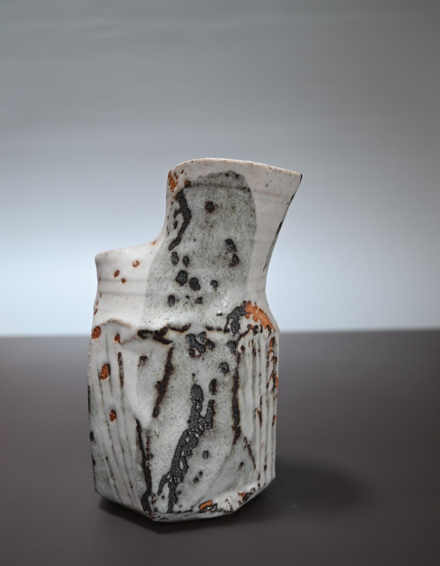 コピー：面取り雪白片口徳利1枚目の画像